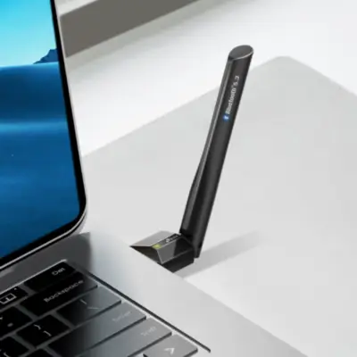 Vista lateral de Adaptador Usb Bluetooth 5.4 Tp-Link UB500 PLUS