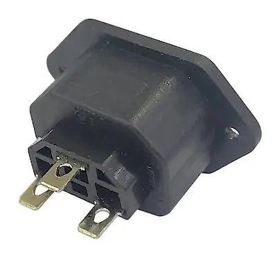 Vista lateral de Ficha C13 Hembra Tipo Interlock A Chasis