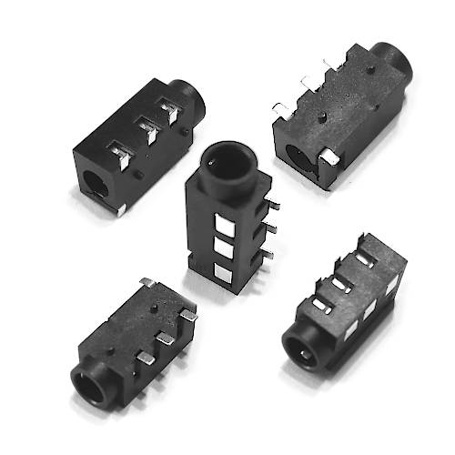 CONECTOR FICHA MINIPLUG 3,5 4 POLOS JACK HEMBRA PLASTICO CHASIS