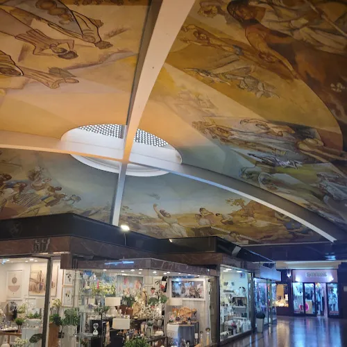 Mural en la GalerÃa San Jose de Flores Mural en la GalerÃÂa San Jose de Flores